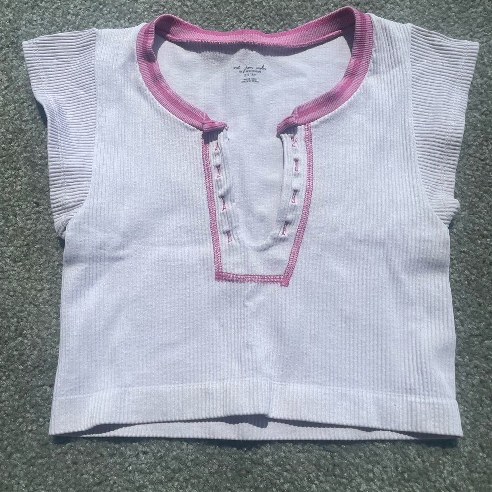 Light Pink/ lilac Go for Gold Urban outfitter top!